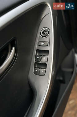 Хэтчбек Hyundai i30 2013 в 