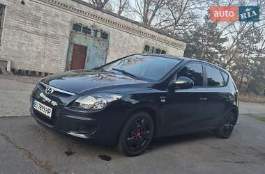 Хэтчбек Hyundai i30 2009 в Горишних Плавнях