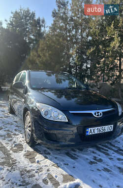 Хетчбек Hyundai i30 2008 в Дергачах