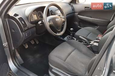 Хэтчбек Hyundai i30 2009 в Харькове