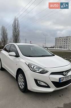 Хэтчбек Hyundai i30 2012 в Нетешине