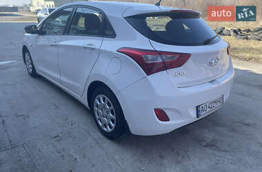Хэтчбек Hyundai i30 2013 в 