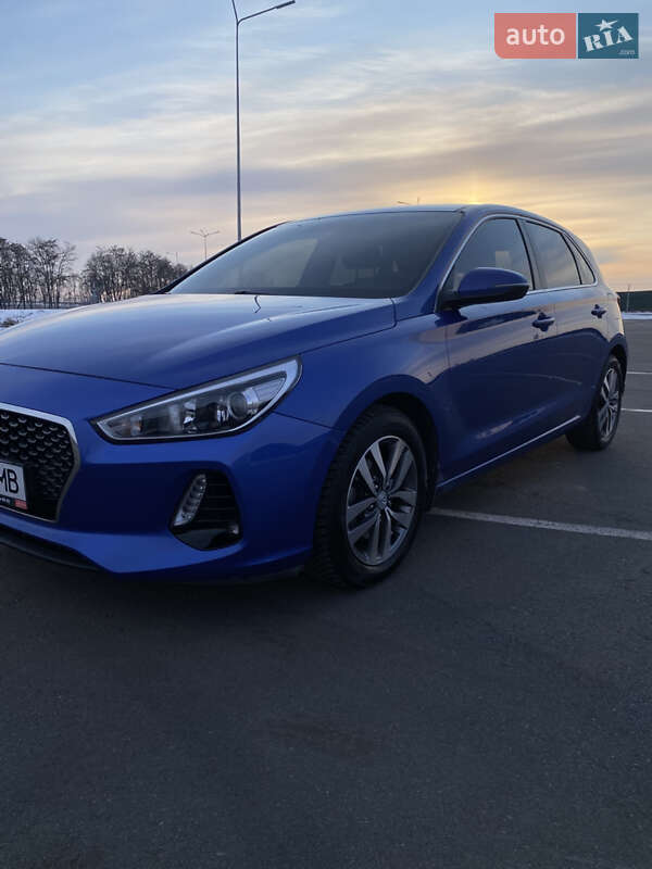 Хетчбек Hyundai i30 2019 в 