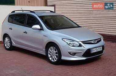 Универсал Hyundai i30 2011 в Одессе