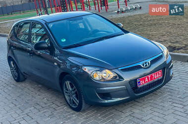 Хетчбек Hyundai i30 2009 в Житомирі