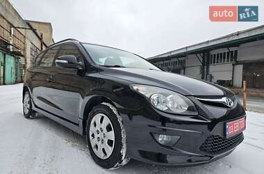 Хэтчбек Hyundai i30 2011 в Харькове