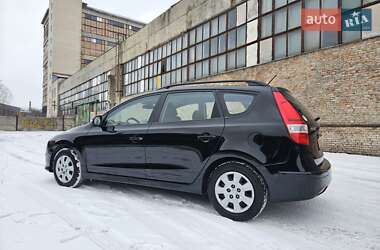 Хэтчбек Hyundai i30 2011 в Харькове