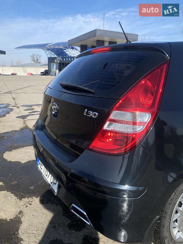Хетчбек Hyundai i30 2009 в Покрові