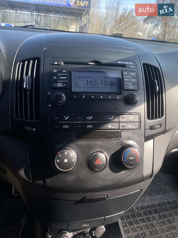 Хетчбек Hyundai i30 2009 в Покрові