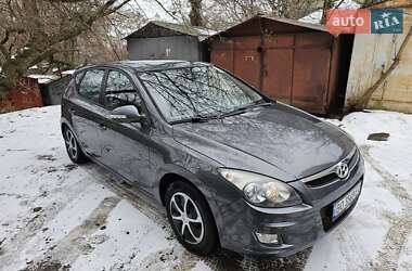 Хэтчбек Hyundai i30 2009 в Киеве