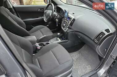 Хэтчбек Hyundai i30 2009 в Киеве