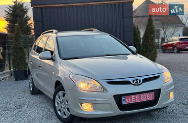 Універсал Hyundai i30 2010 в Дрогобичі