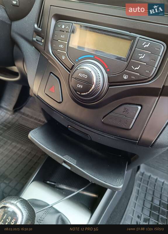 Хетчбек Hyundai i30 2010 в Києві