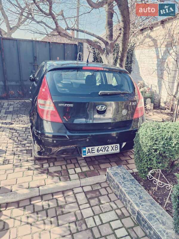 Хэтчбек Hyundai i30 2011 в Днепре