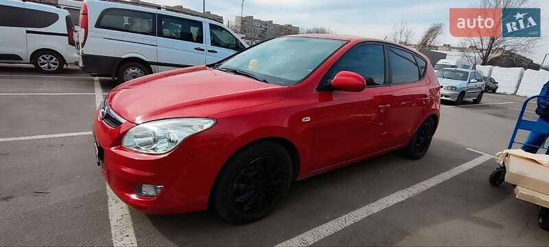 Хэтчбек Hyundai i30 2007 в Днепре