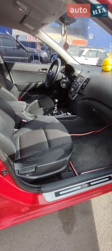 Хэтчбек Hyundai i30 2007 в Днепре