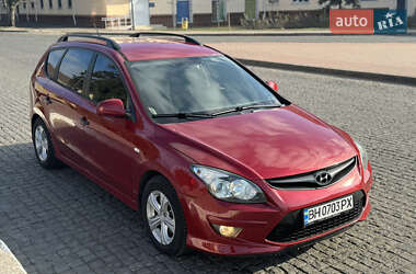 Универсал Hyundai i30 2011 в Одессе