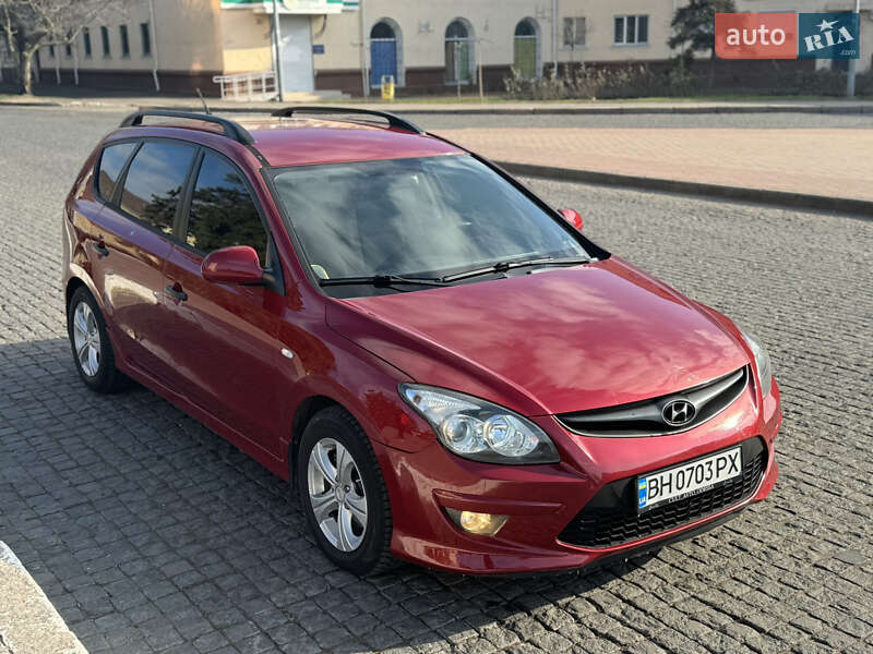 Універсал Hyundai i30 2011 в Одесі