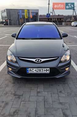 Хэтчбек Hyundai i30 2011 в Луцке