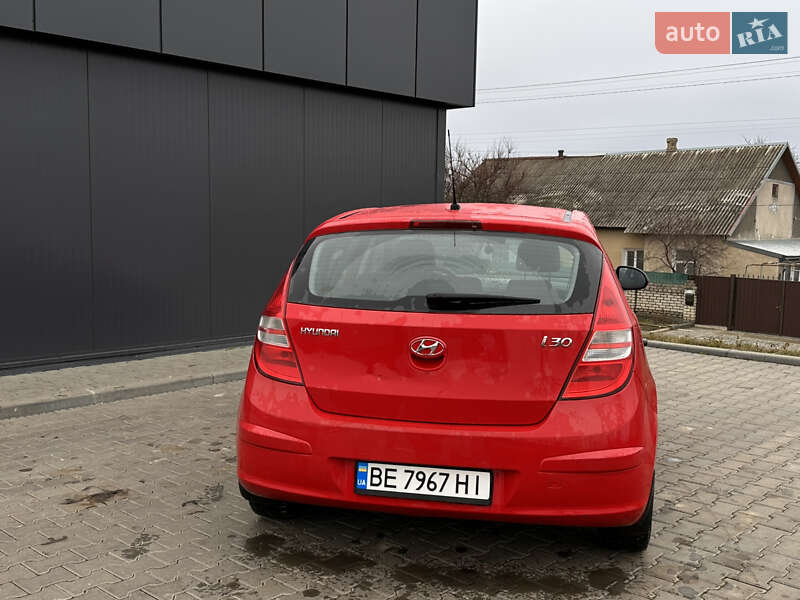 Хэтчбек Hyundai i30 2008 в Николаеве