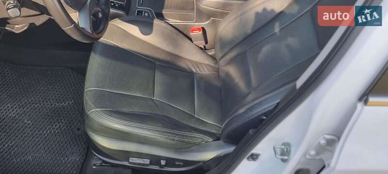 Хэтчбек Hyundai i30 2012 в Киеве