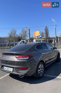 Хэтчбек Hyundai i30 2018 в 