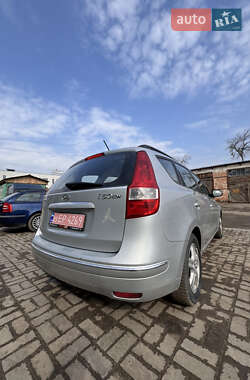 Універсал Hyundai i30 2009 в 