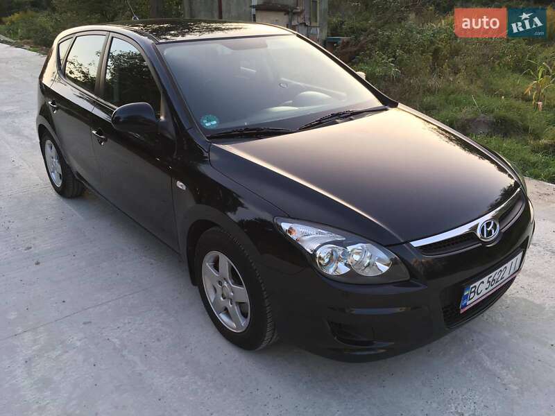 Хэтчбек Hyundai i30 2009 в Львове