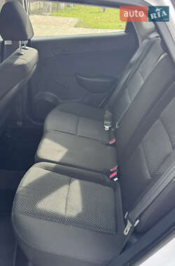 Хетчбек Hyundai i30 2011 в 