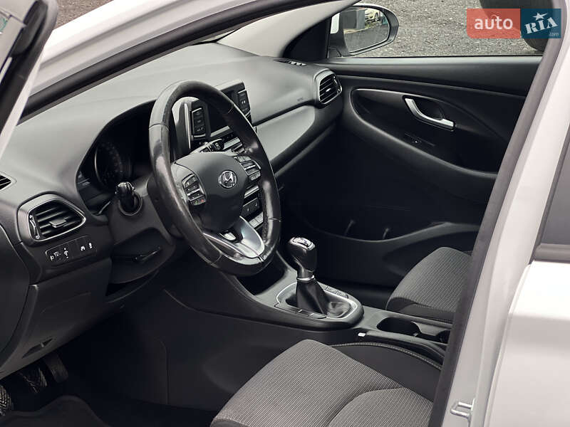 Універсал Hyundai i30 2017 в Ужгороді