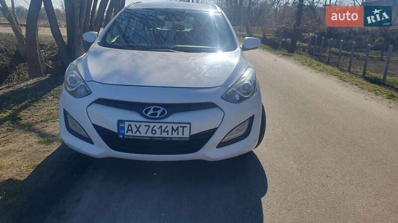 Универсал Hyundai i30 2013 в 