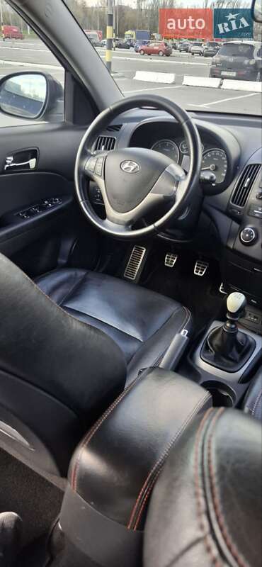 Хетчбек Hyundai i30 2010 в Києві