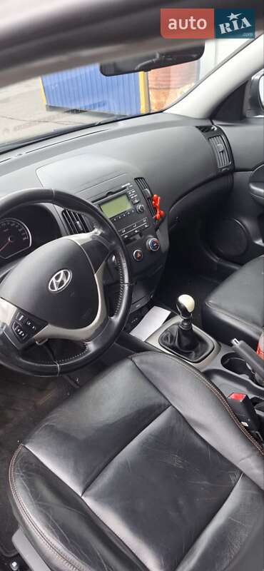 Хетчбек Hyundai i30 2010 в Києві