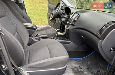 Універсал Hyundai i30 2010 в 