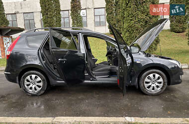 Універсал Hyundai i30 2010 в 