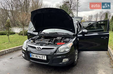 Універсал Hyundai i30 2010 в 
