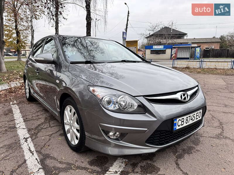 Hyundai i30 2011