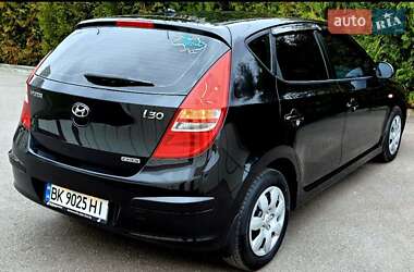 Хетчбек Hyundai i30 2008 в 