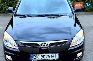 Хетчбек Hyundai i30 2008 в 