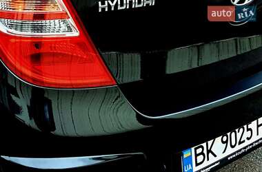Хетчбек Hyundai i30 2008 в 