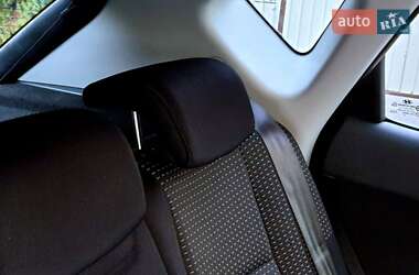Хетчбек Hyundai i30 2008 в 