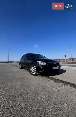 Хэтчбек Hyundai i30 2009 в 