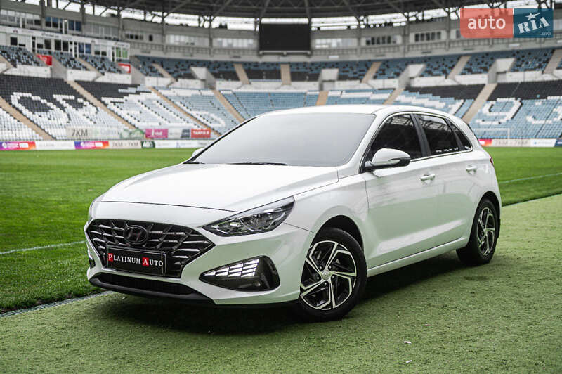 Hyundai i30 2022