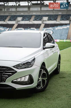 Хэтчбек Hyundai i30 2022 в 