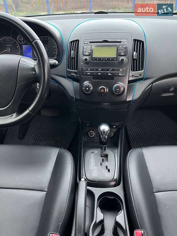 Универсал Hyundai i30 2011 в Гайвороне