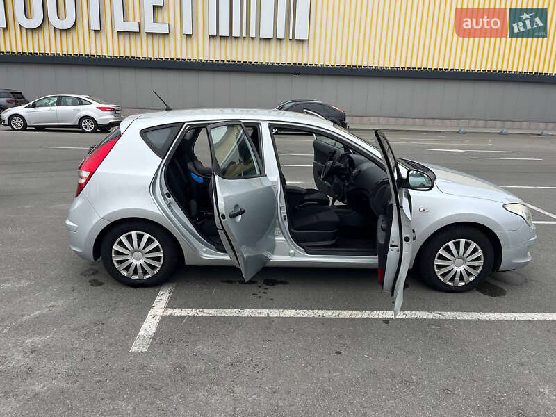 Хетчбек Hyundai i30 2009 в Києві