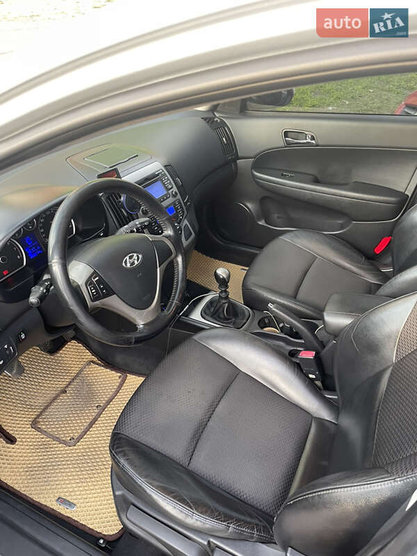 Універсал Hyundai i30 2008 в Києві