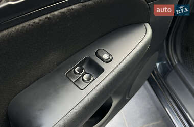 Хэтчбек Hyundai i30 2011 в 