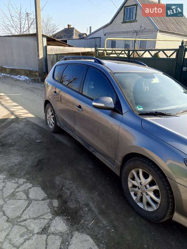 Універсал Hyundai i30 2011 в Новомосковську