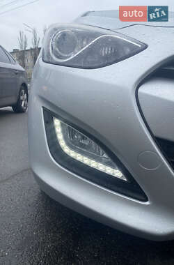 Универсал Hyundai i30 2013 в 